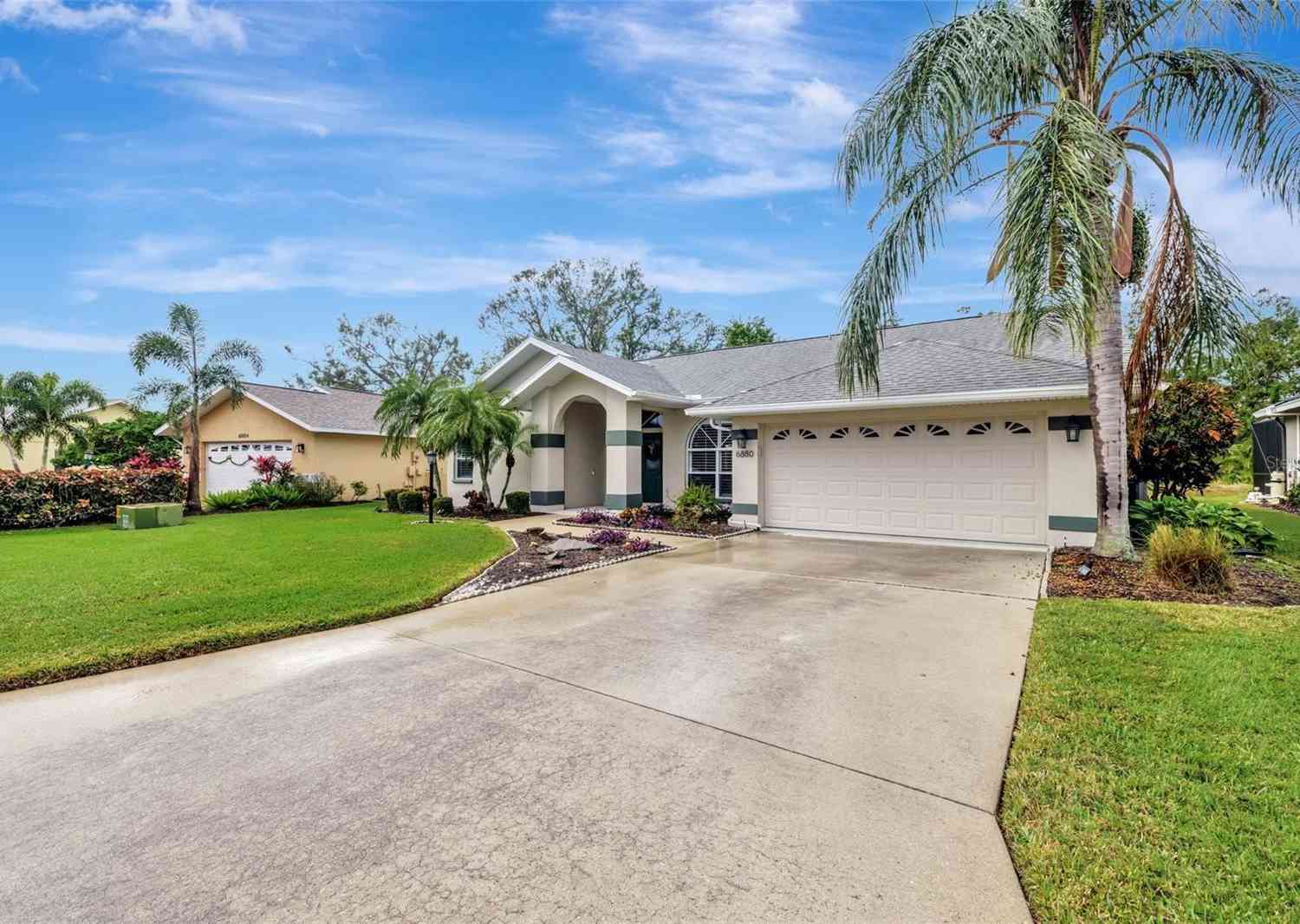 6880 Corral Circle, SARASOTA, Florida image 3