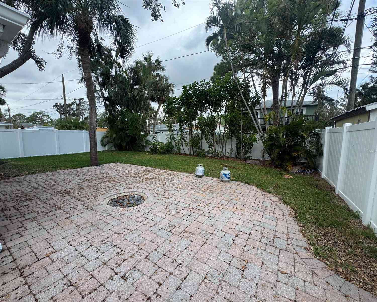 1863 New Hampshire Avenue, Saint Petersburg, Florida image 11