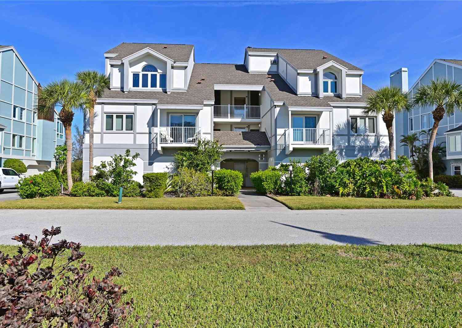 114 Tidy Island Boulevard, BRADENTON, Florida image 1