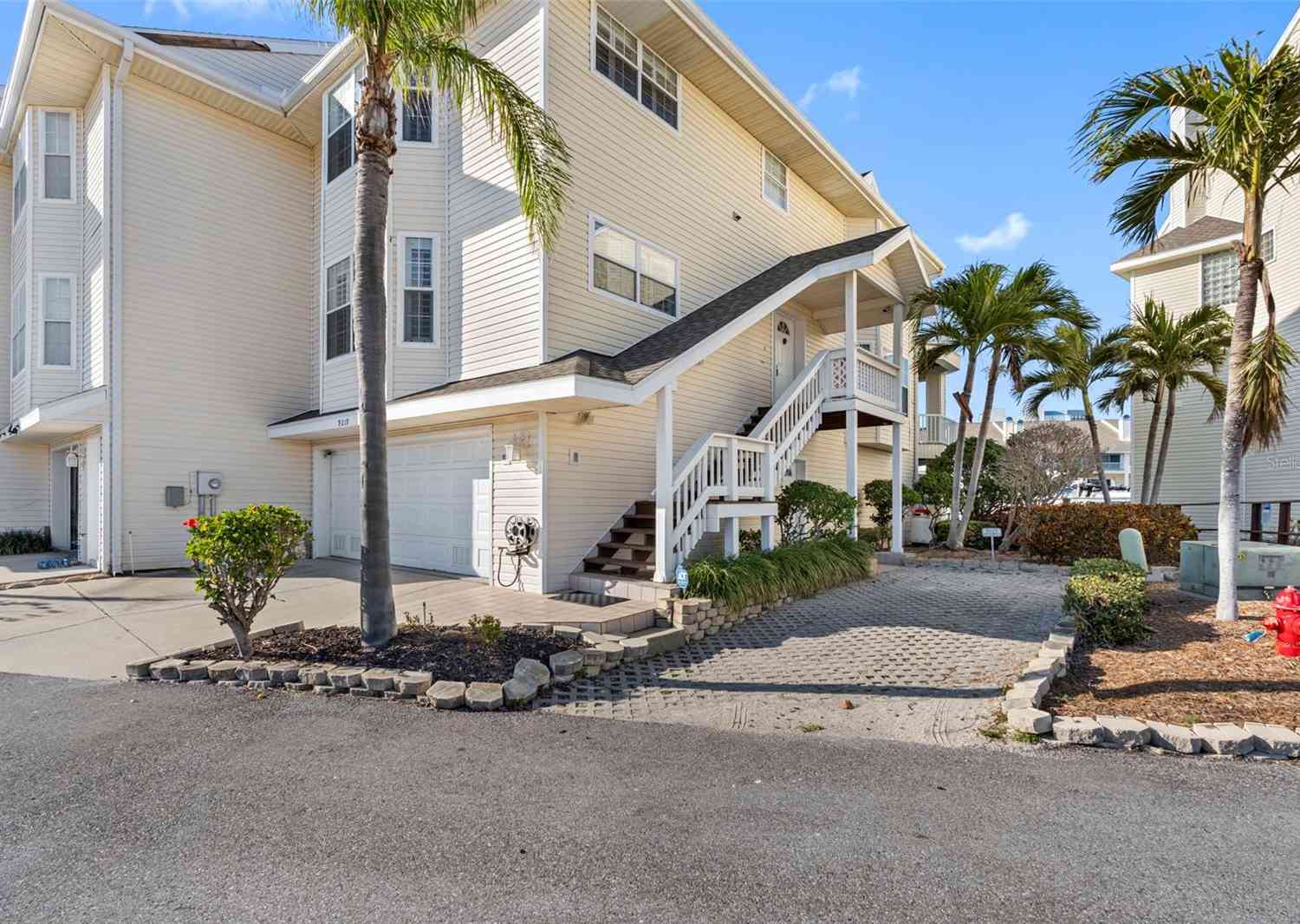 9219 Captiva Circle, Saint Petersburg Beach, Florida image 1