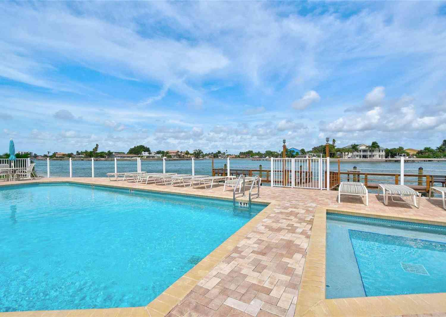 9219 Captiva Circle, Saint Petersburg Beach, Florida image 40