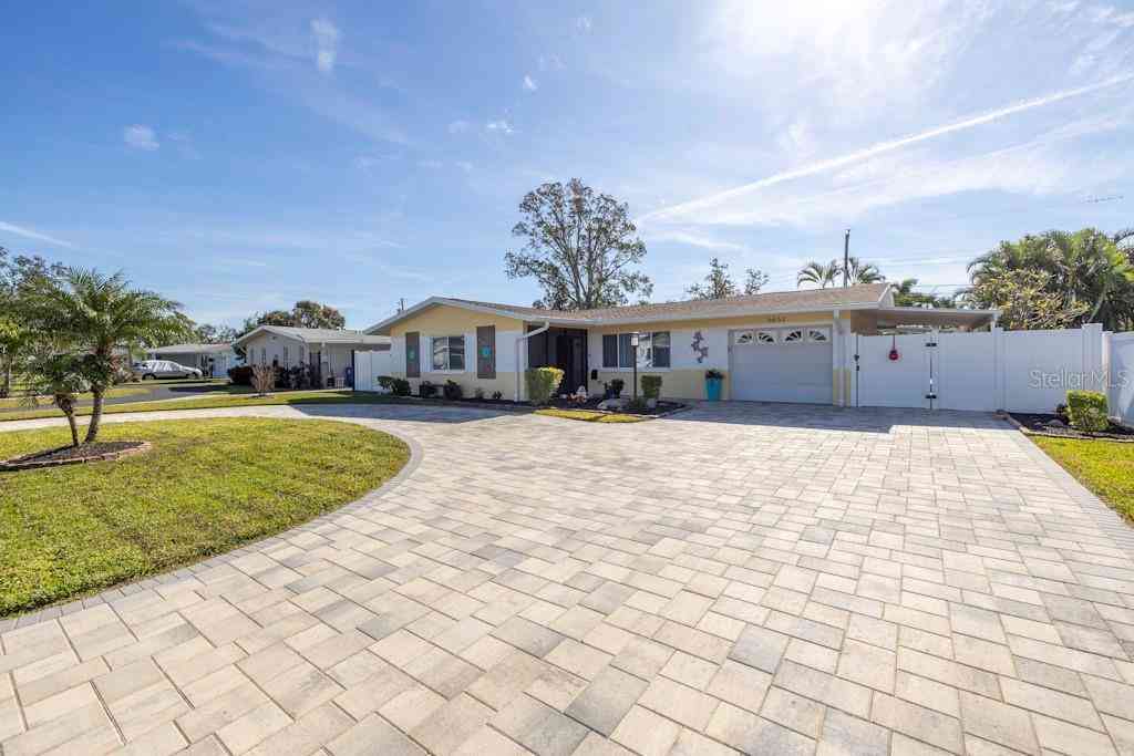 6652 11th Avenue, Saint Petersburg, Florida image 4