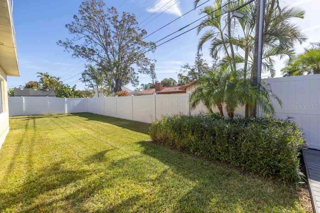 6652 11th Avenue, Saint Petersburg, Florida image 39