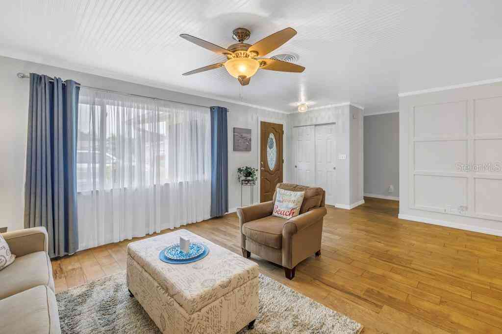 6652 11th Avenue, Saint Petersburg, Florida image 9