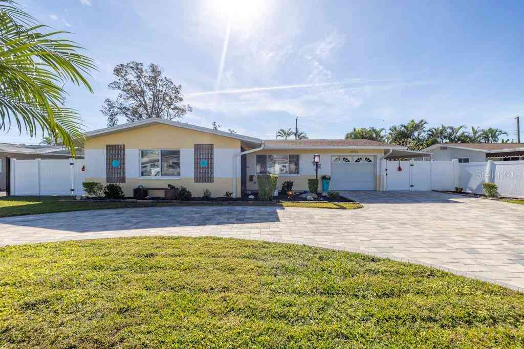 6652 11th Avenue, Saint Petersburg, Florida image 2