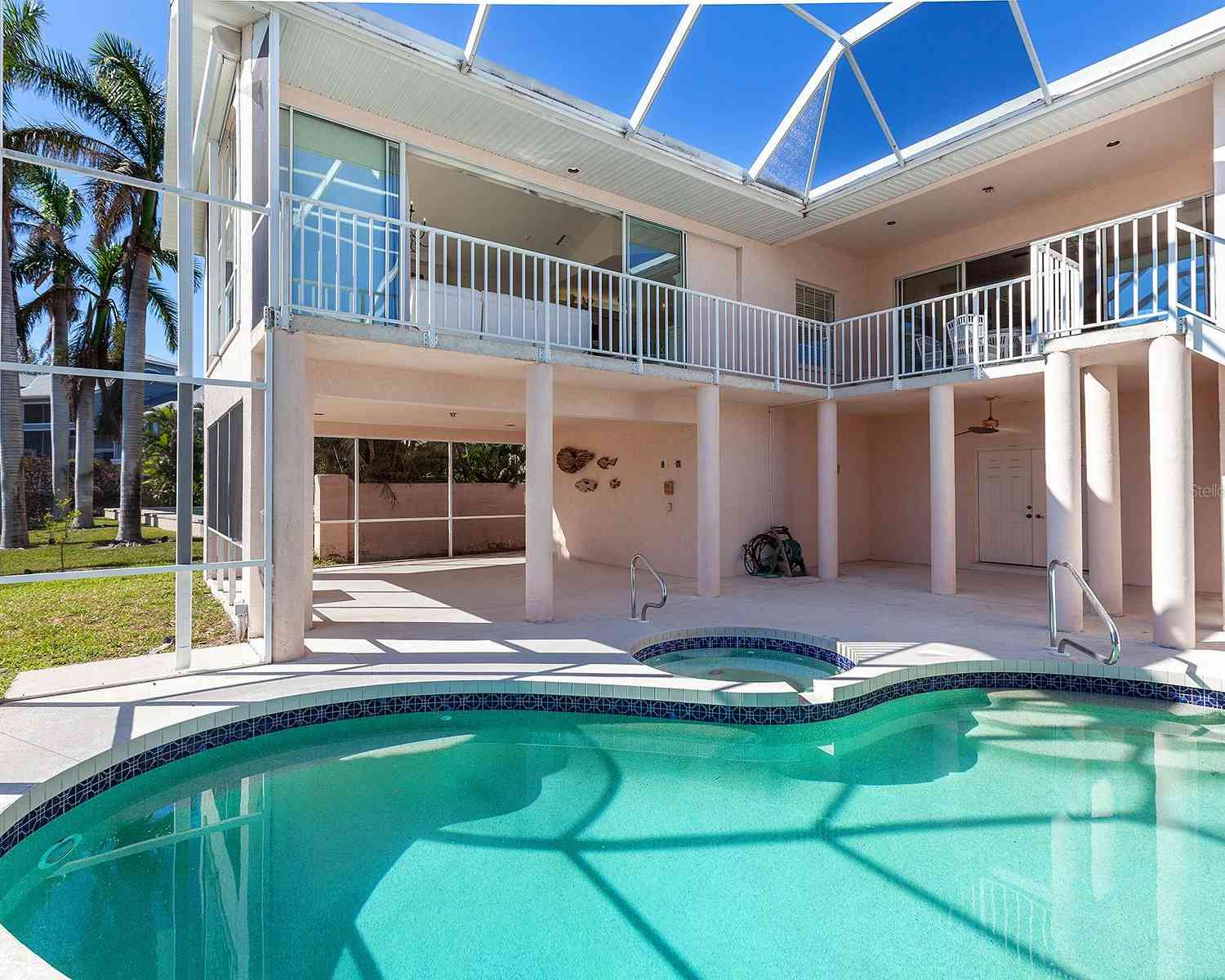 508 Siesta Drive, SARASOTA, Florida image 40