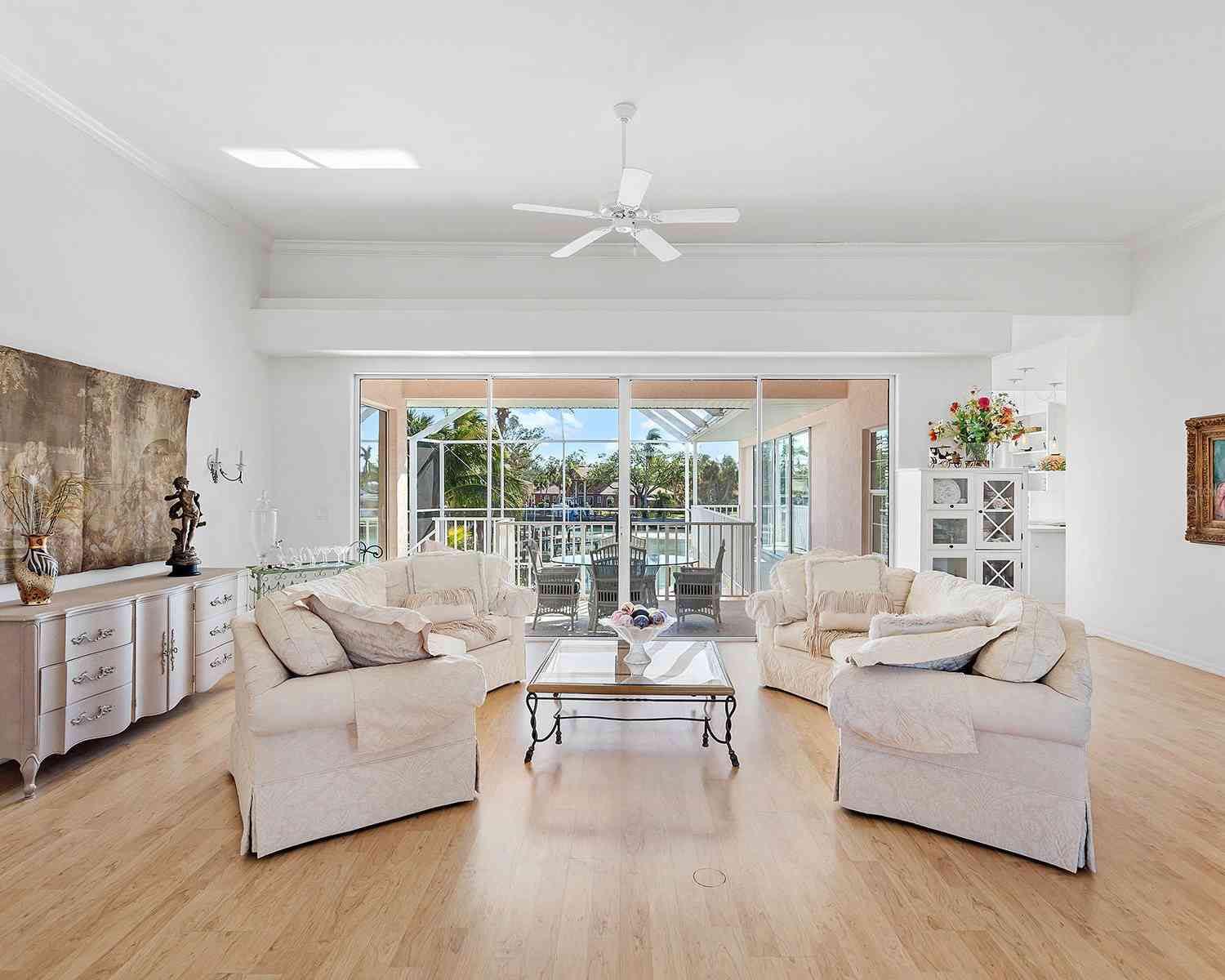 508 Siesta Drive, SARASOTA, Florida image 13