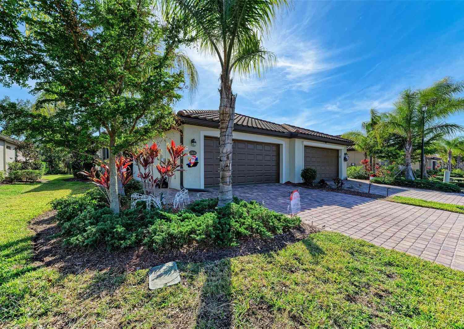 12115 Amica Loop, VENICE, Florida image 1