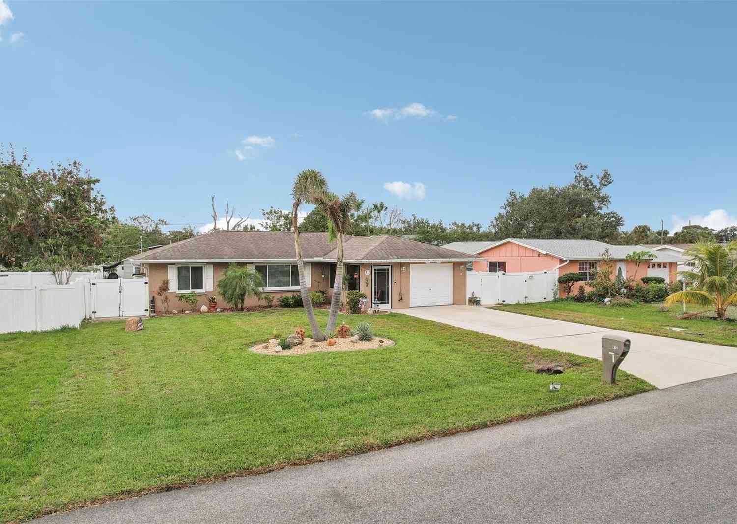 832 Pineland Avenue, VENICE, Florida image 44