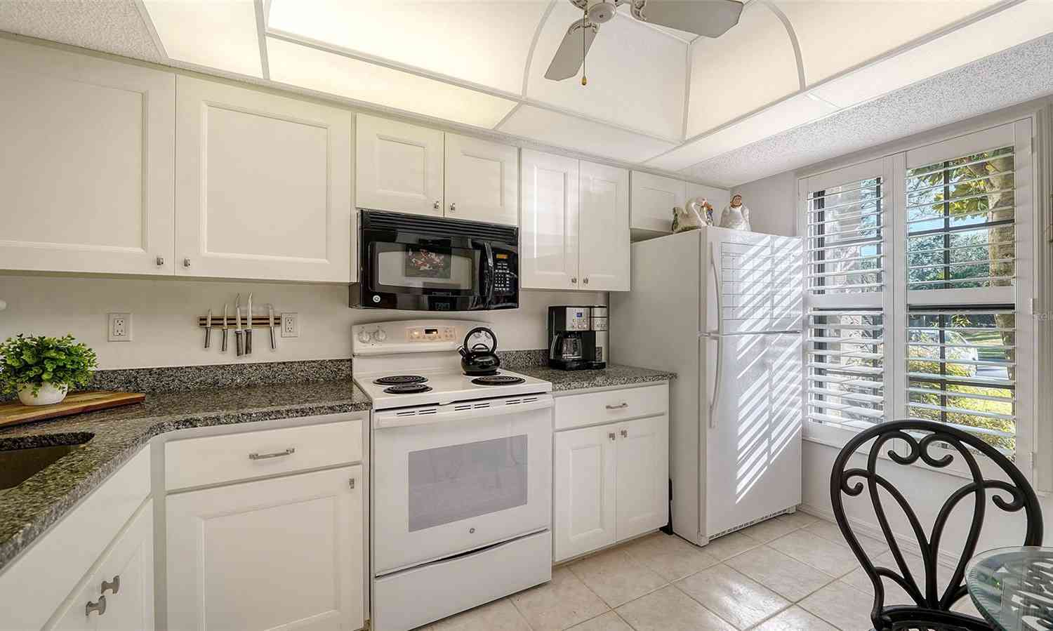 4410 Weybridge #91, SARASOTA, Florida image 10