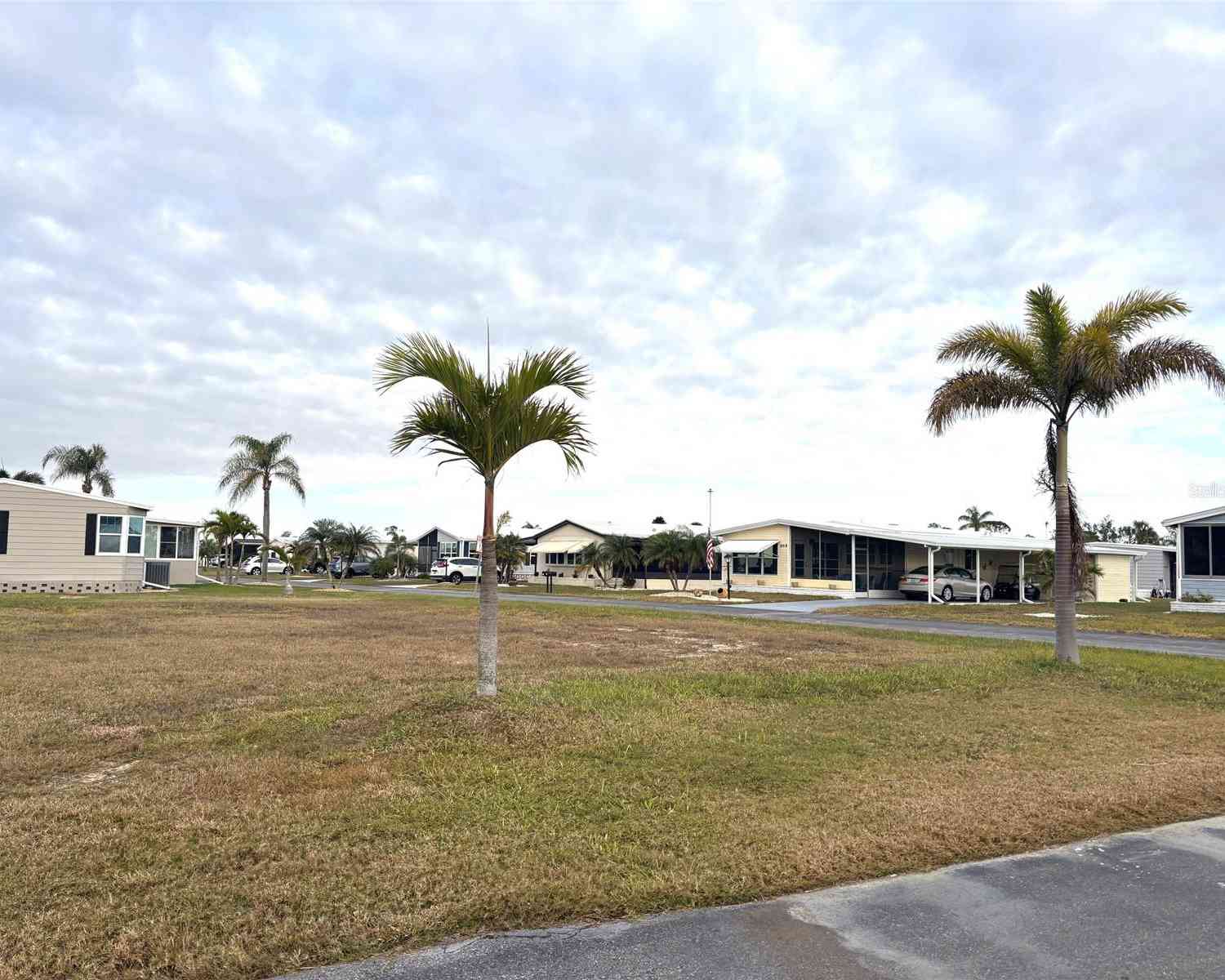 501 San Clemente Circle, NORTH PORT, Florida image 1