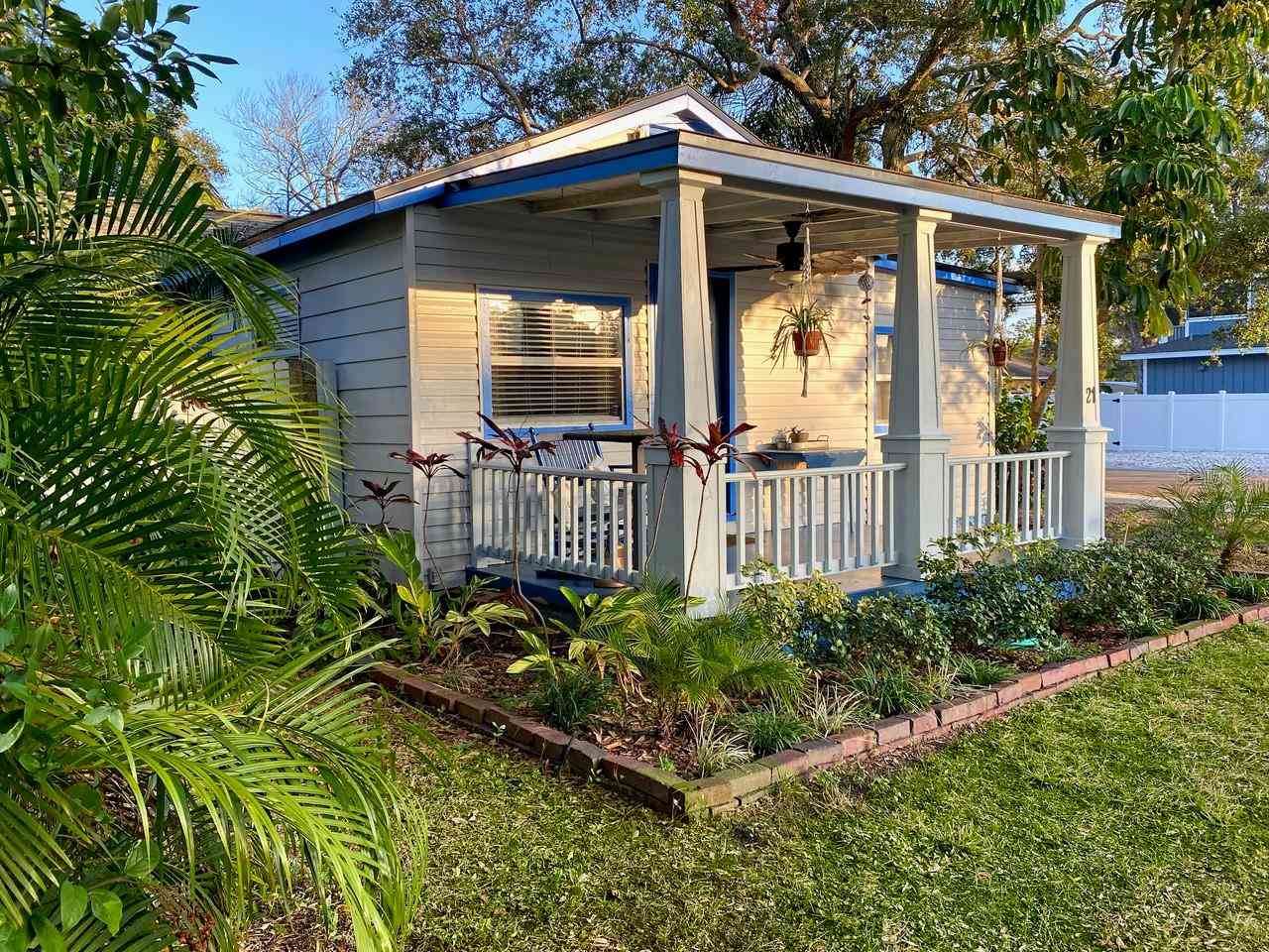 21 Highland Avenue, DUNEDIN, Florida image 2