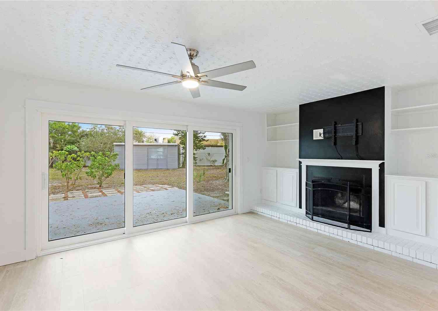 2623 Suncrest Drive, SARASOTA, Florida image 12