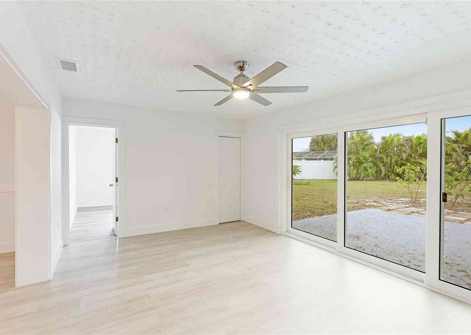 2623 Suncrest Drive, SARASOTA, Florida image 14