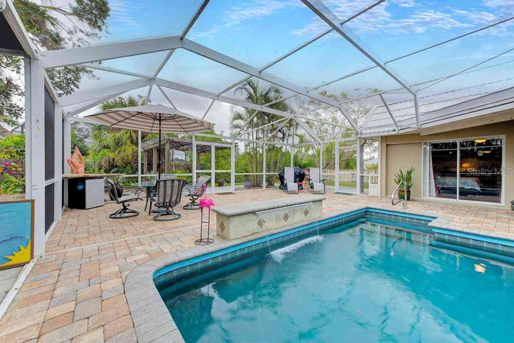 5211 Inverness Drive, SARASOTA, Florida image 28