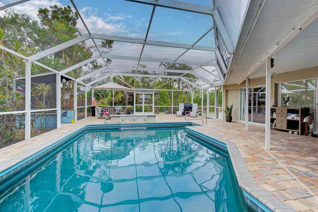 5211 Inverness Drive, SARASOTA, Florida image 27