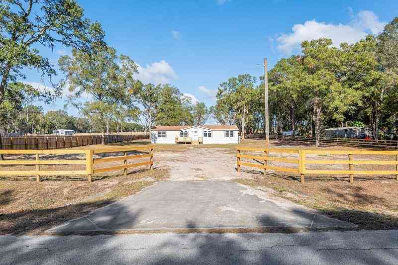 7425 SW 10th Street, OCALA, Florida image 4