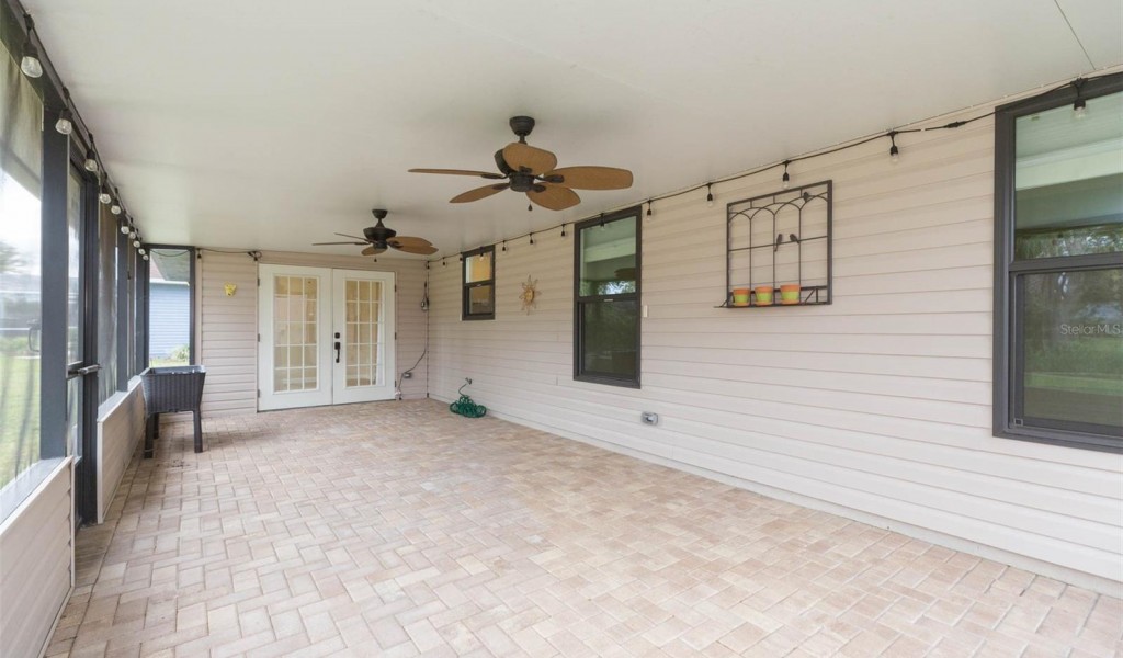 6424 Silver Oaks Drive, ZEPHYRHILLS, Florida image 32