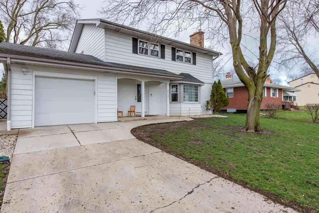 2912 Carriage Lane, Waukegan, Illinois image 2