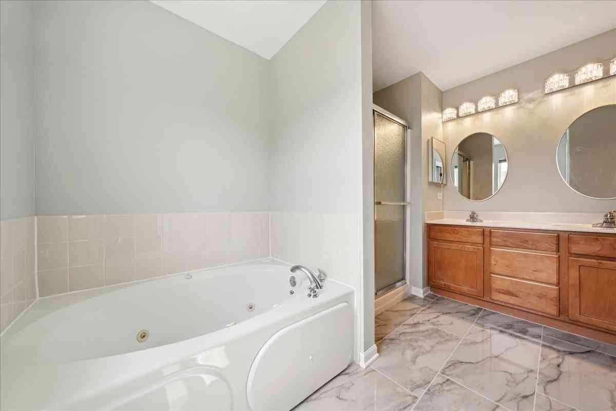 2131 Grand Pointe Trail, Aurora, Illinois image 34