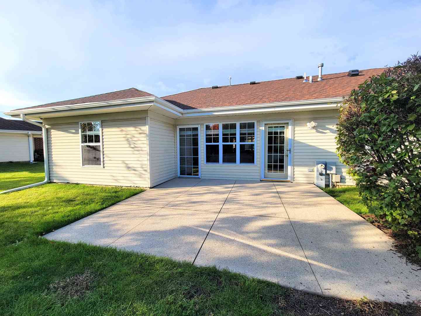 1112 Arbor Circle #1125, Lindenhurst, Illinois image 3