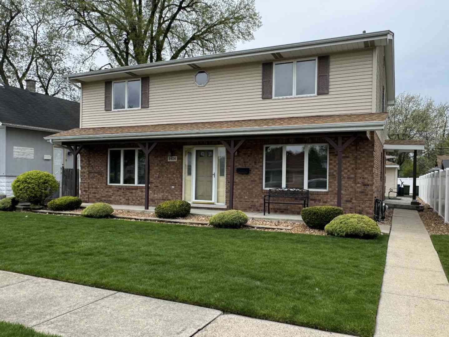 9404 S 54th Court, Oak Lawn, Illinois image 1