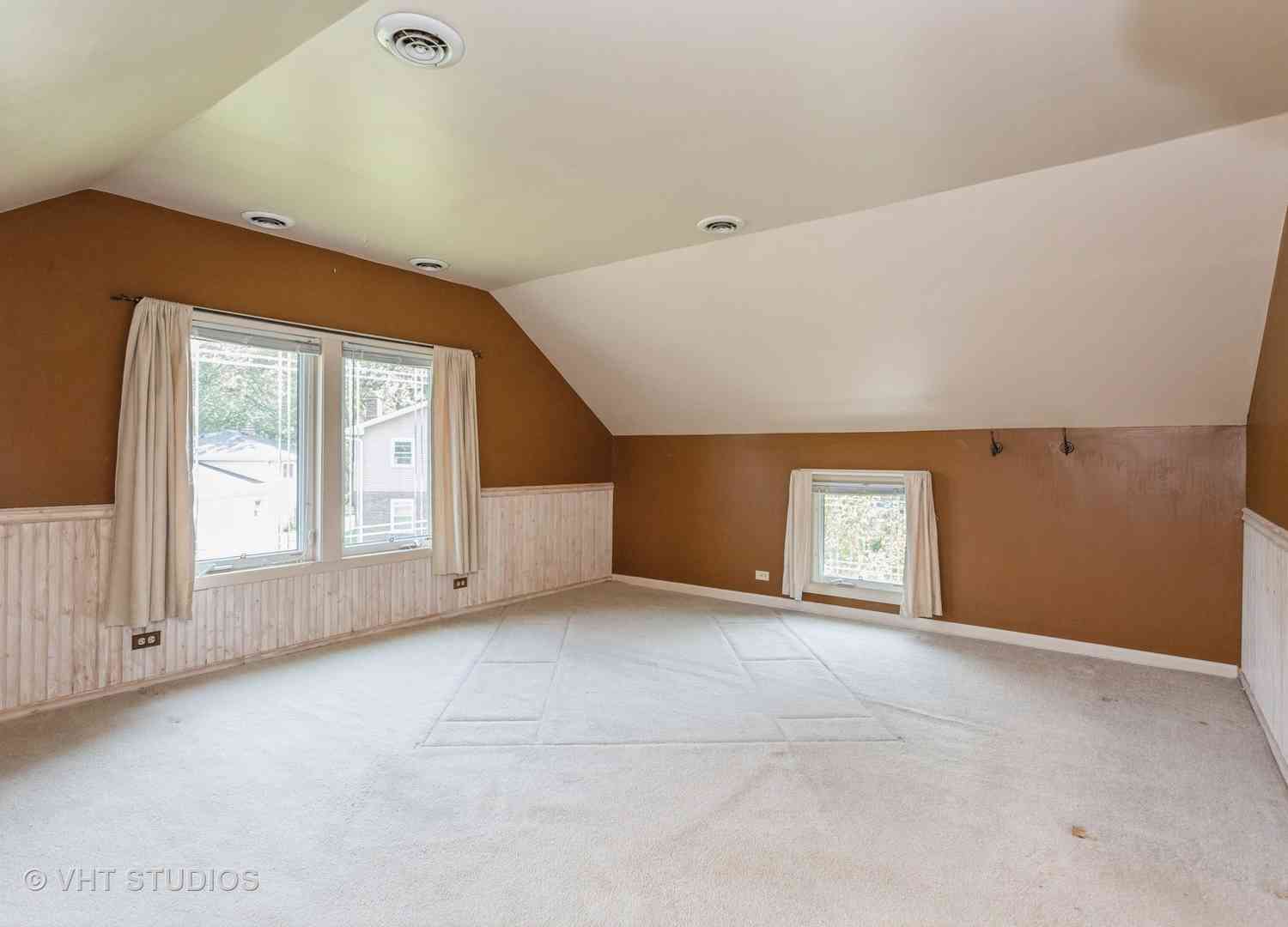 9717 Gross Point Road, Skokie, Illinois image 6