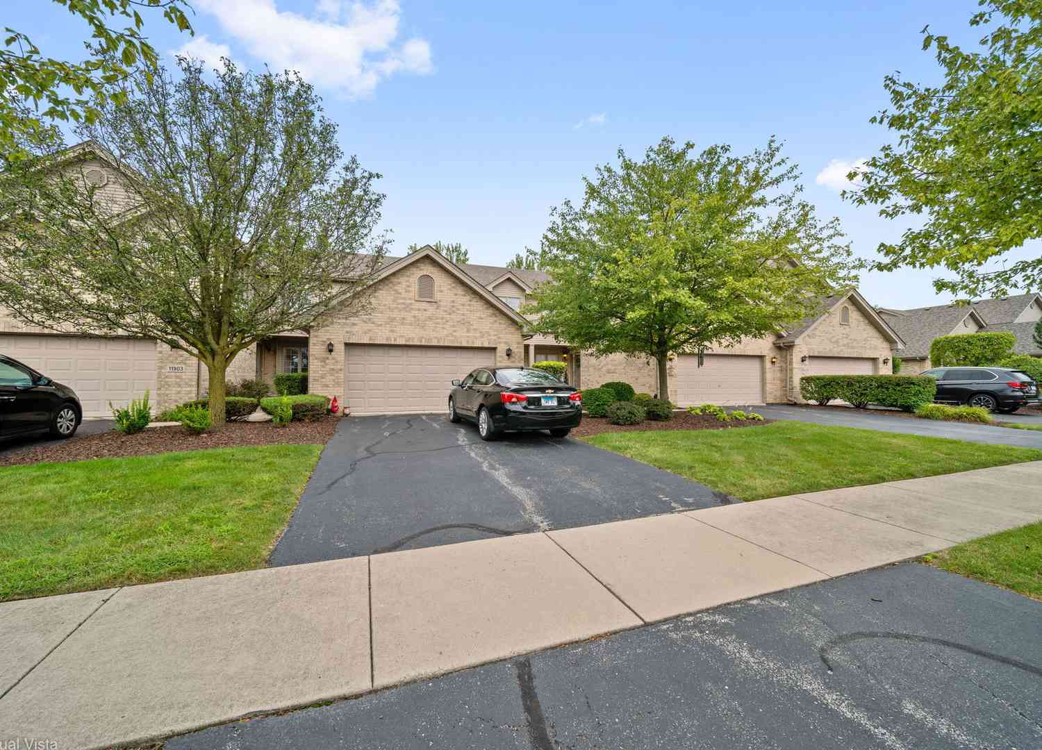 11905 Sterling Drive, Orland Park, Illinois image 2