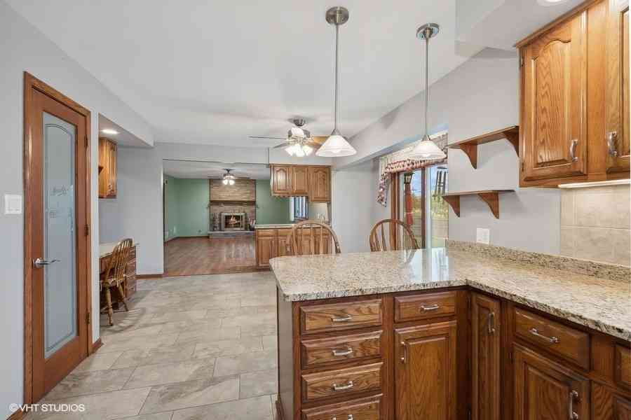 17835 Navajo Trace, Tinley Park, Illinois image 11