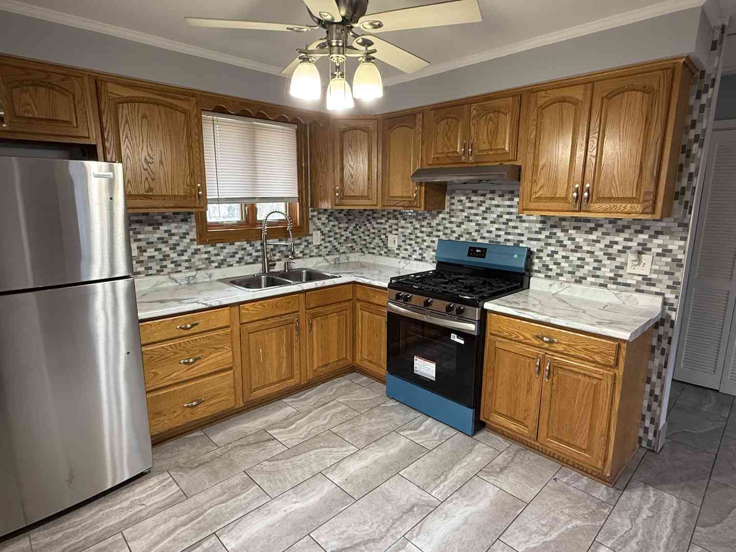 9 Marquette Place, Park Forest, Illinois image 2
