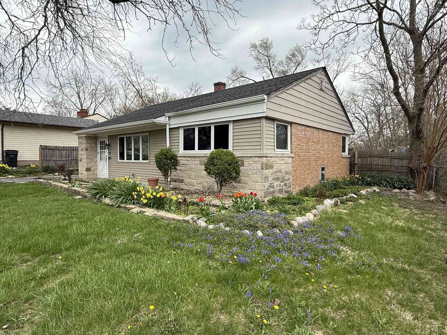 9 Marquette Place, Park Forest, Illinois image 1