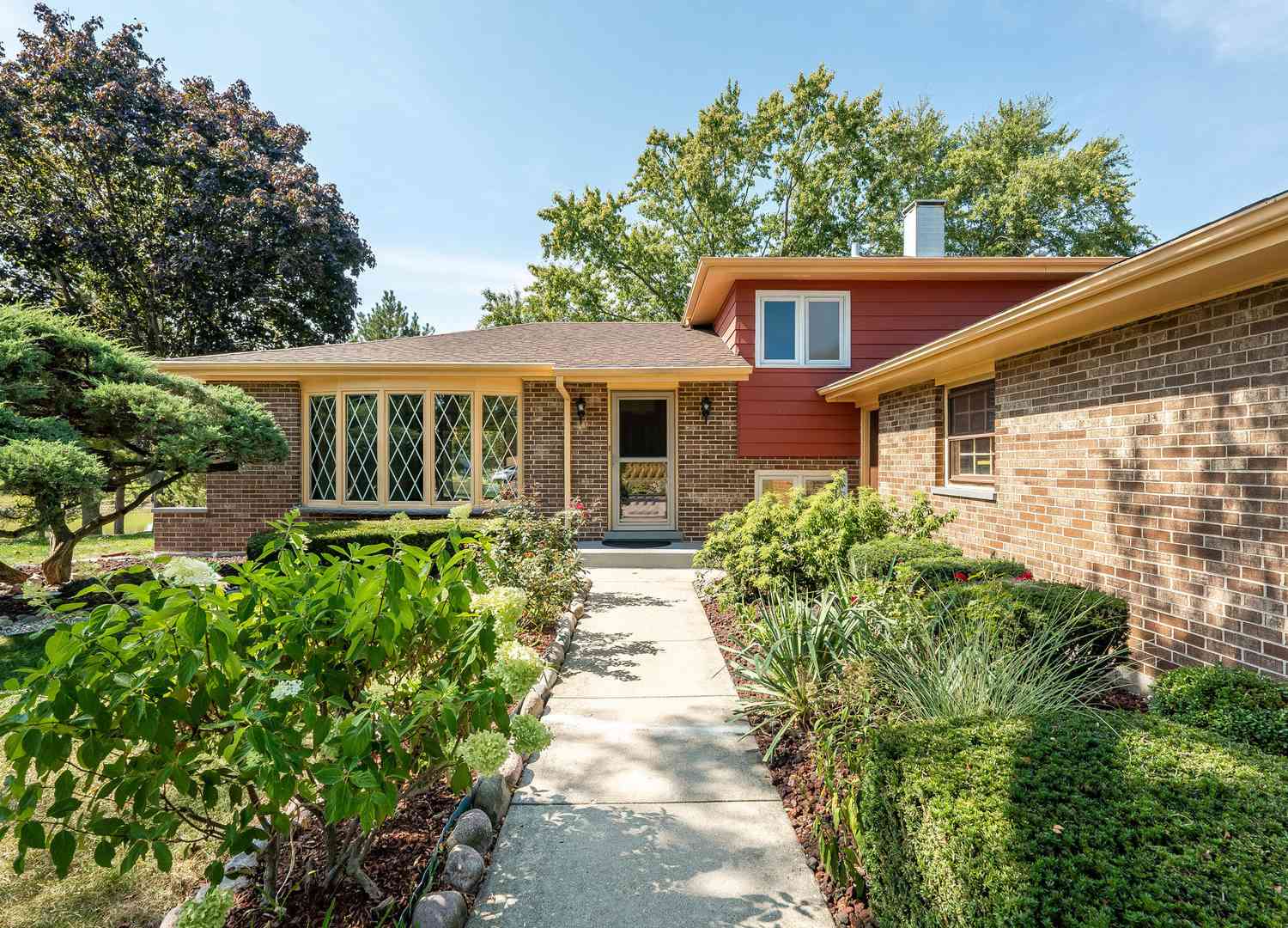 7110 Terrace Drive, Downers Grove, Illinois image 37