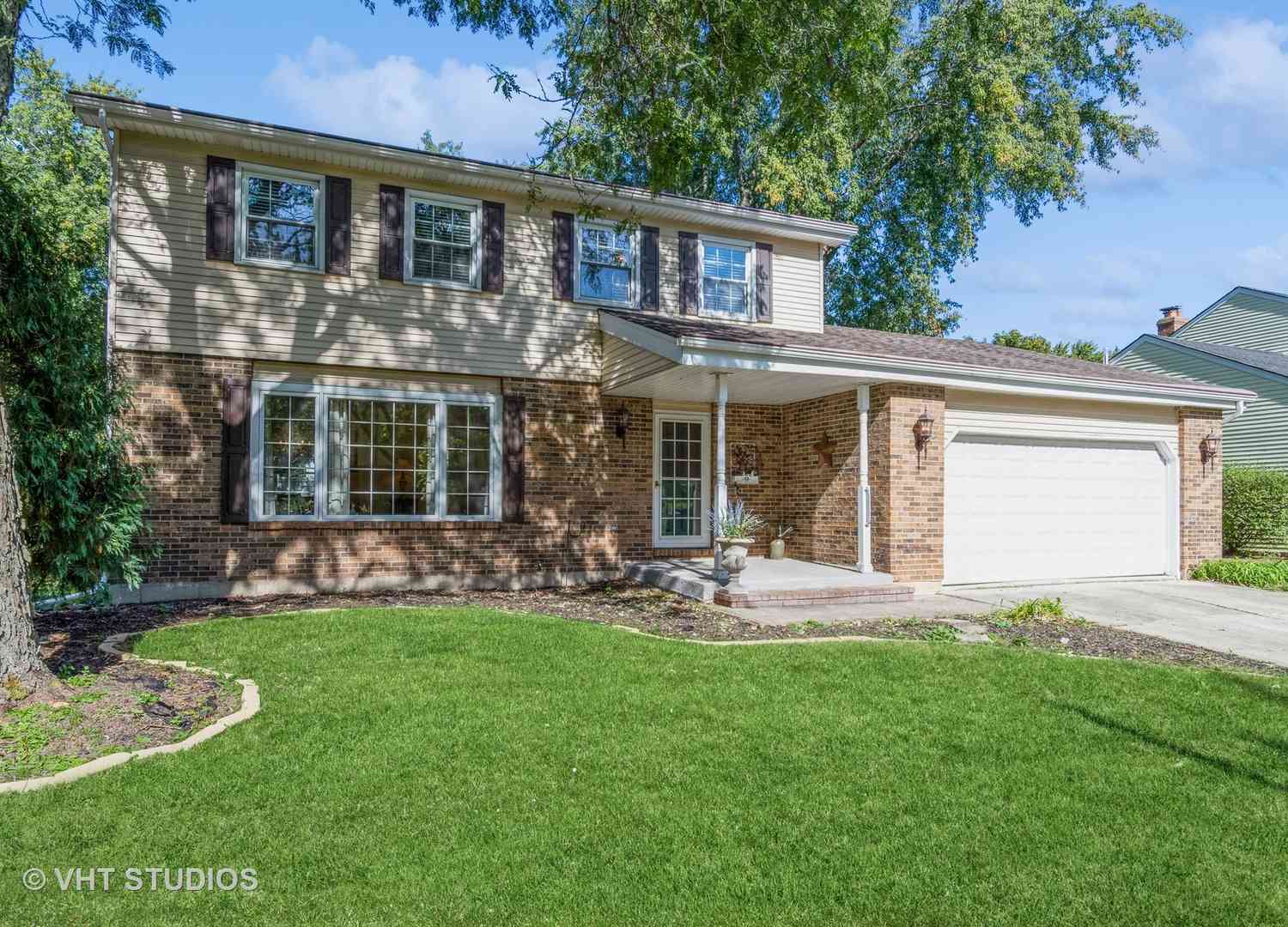 1517 Preston Road, Naperville, Illinois image 1