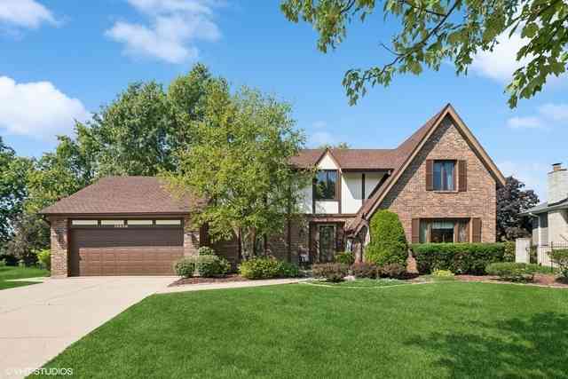 13658 Sandalwood Drive, Orland Park, Illinois image 1