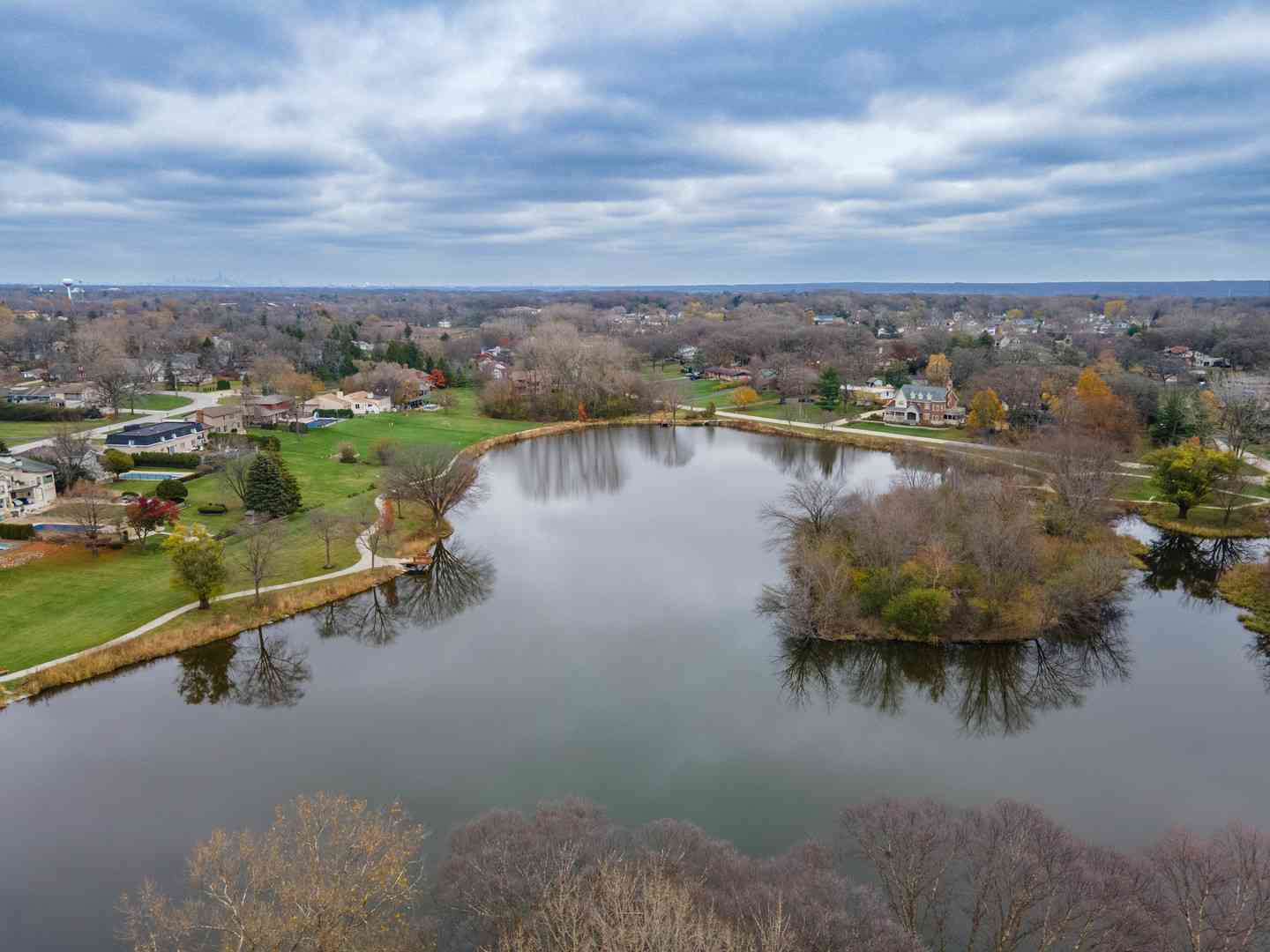 16W665 Hillside Lane, Willowbrook, Illinois image 8