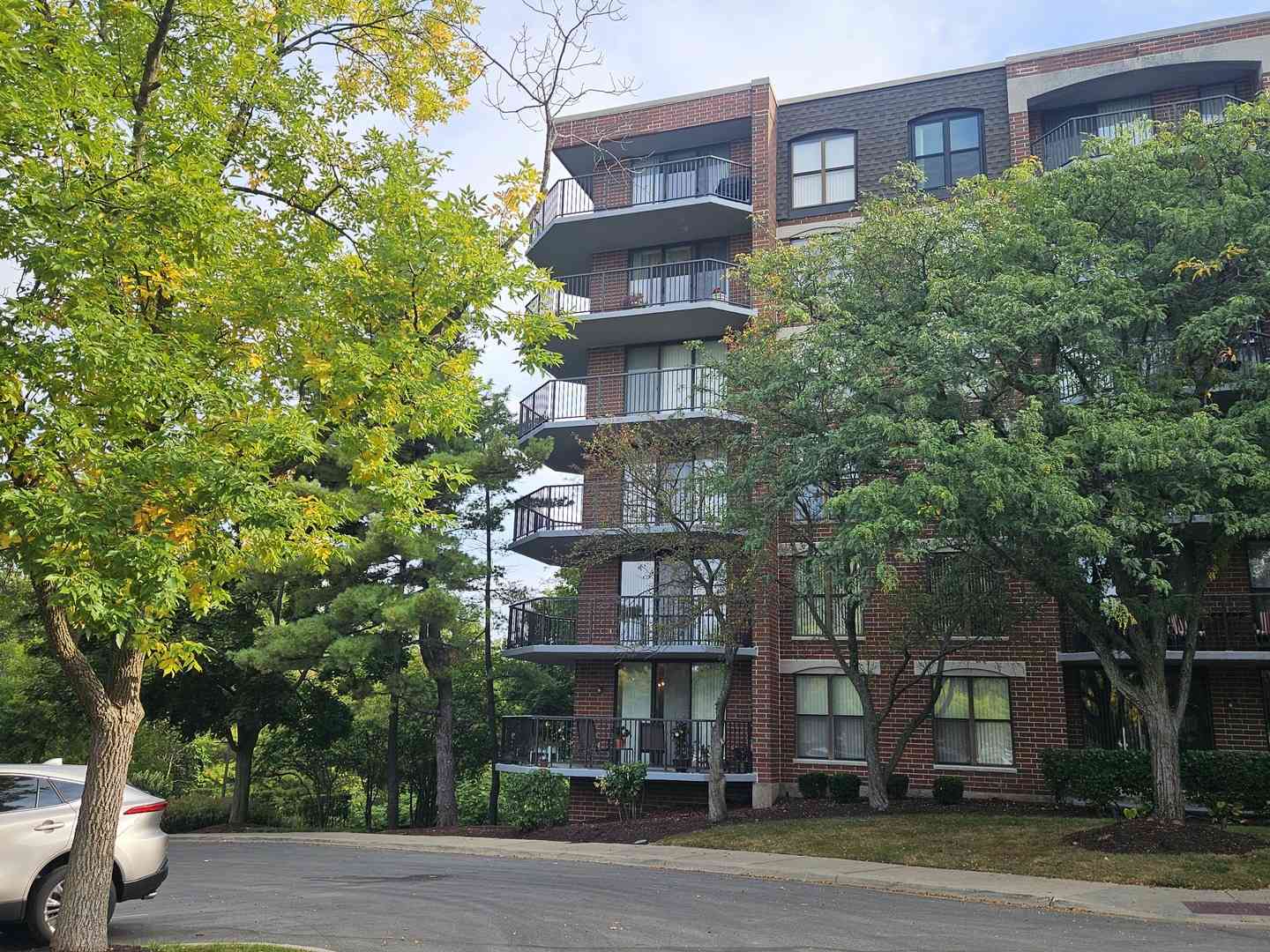 509 Aurora Avenue #318, Naperville, Illinois image 2