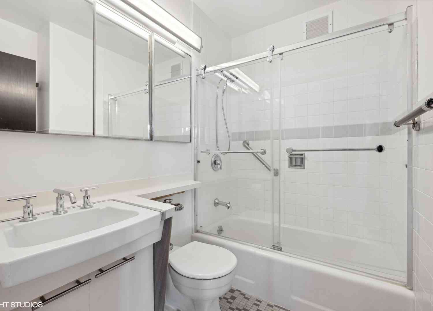 3900 N Lake Shore Drive #6D, Chicago, Illinois image 13