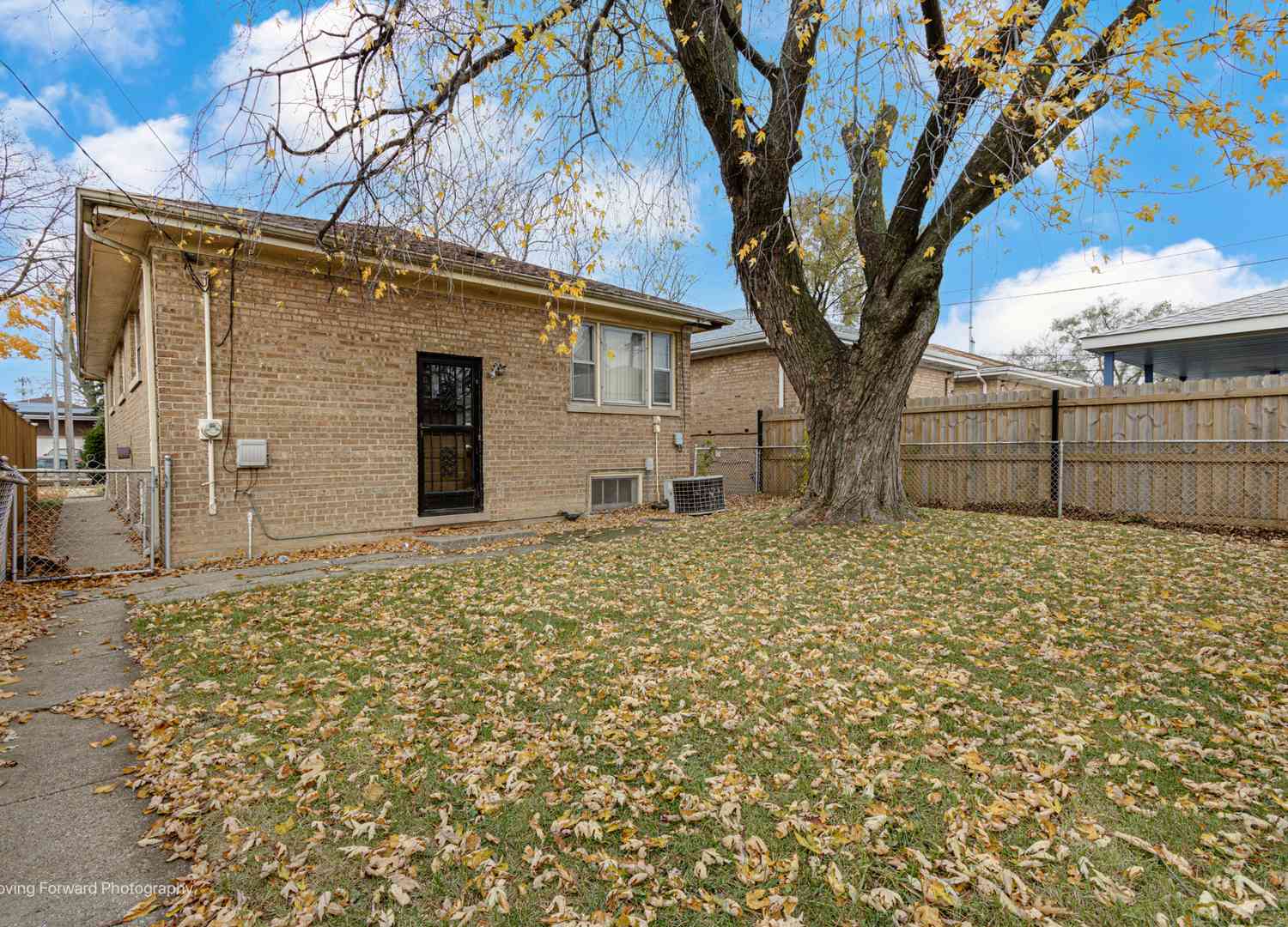 12629 S Honore Street, Calumet Park, Illinois image 4