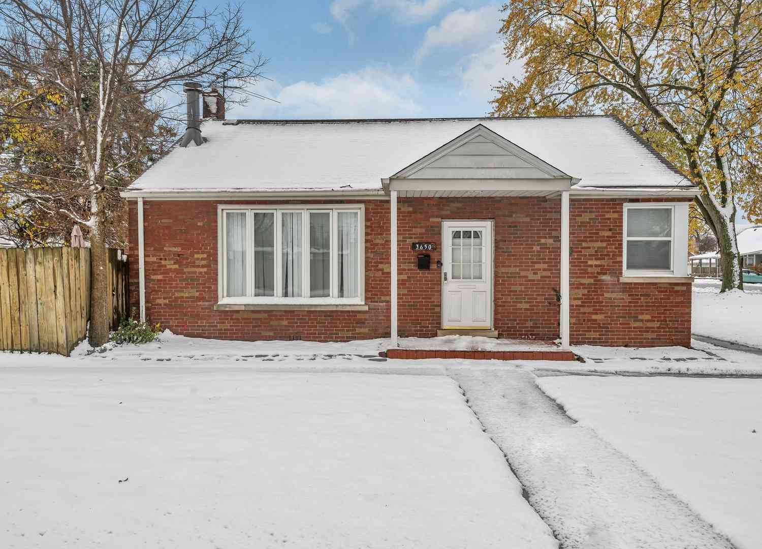 3650 W 115th Place, Alsip, Illinois image 1