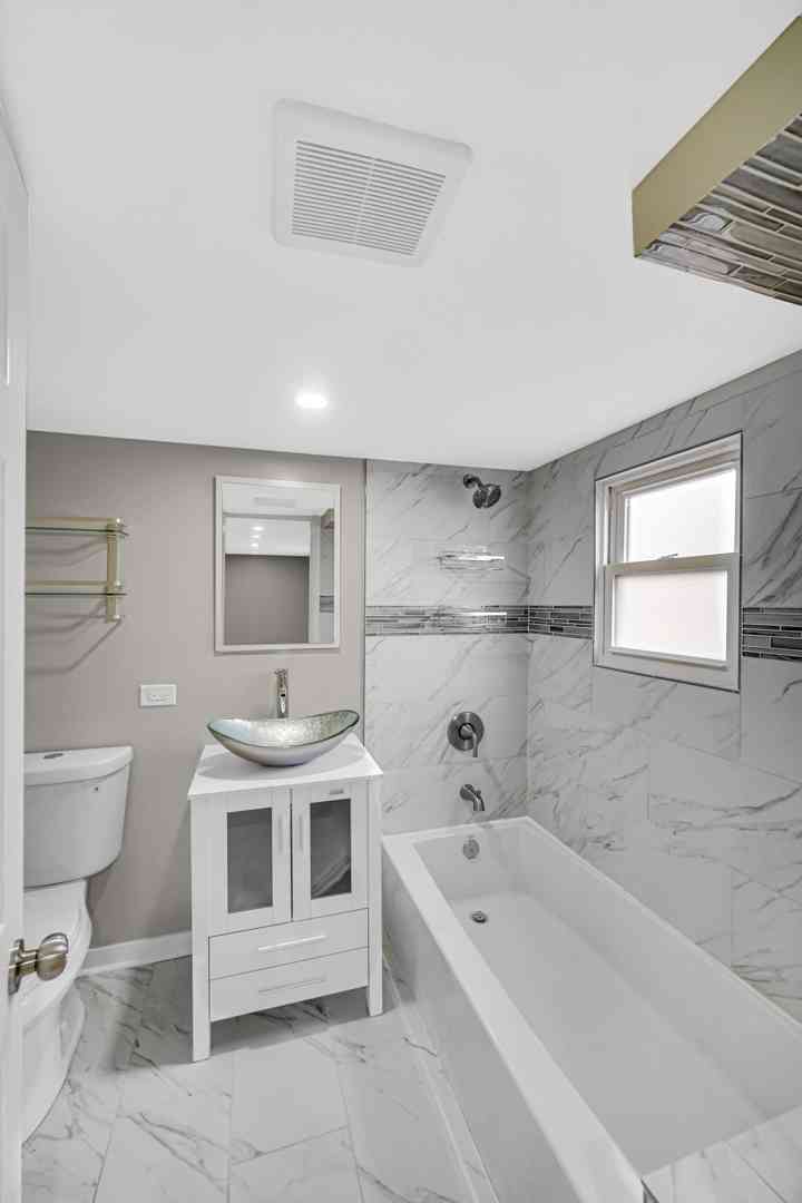 1323 W 108th Place, Chicago, Illinois image 13