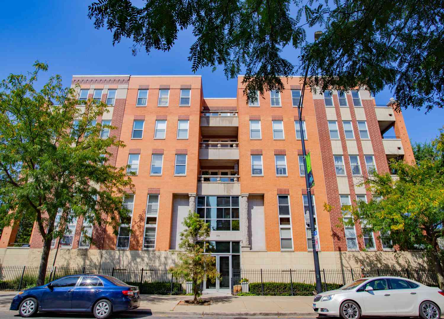 3550 W Montrose Avenue #505, Chicago, Illinois image 1