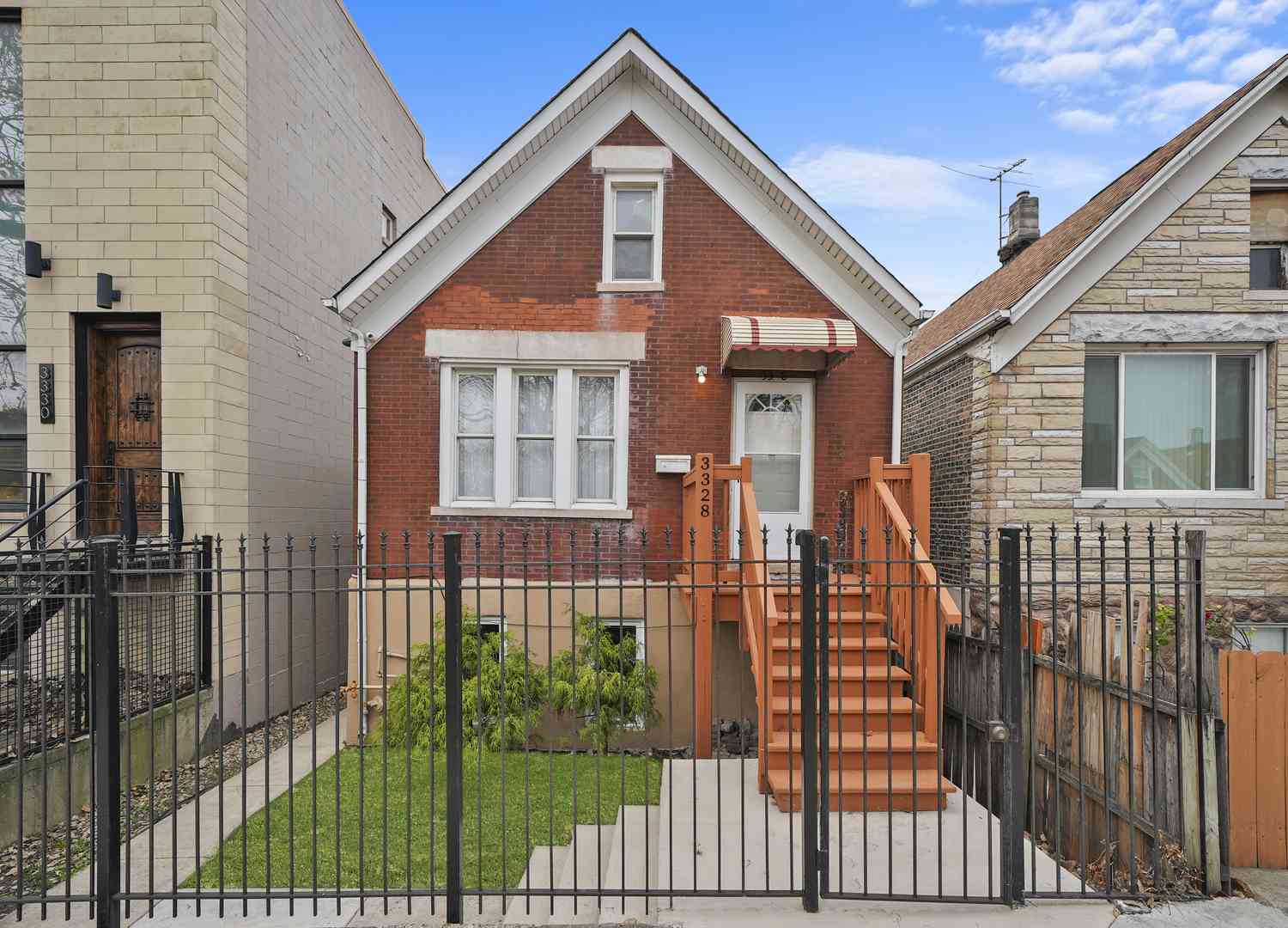 3328 S Damen Avenue, Chicago, Illinois image 1