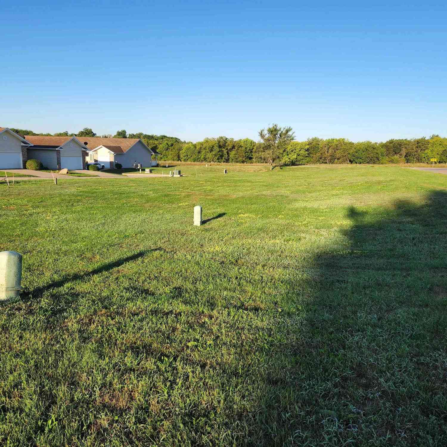 UNIT 1 Mckay Drive, Knoxville, Iowa image 5