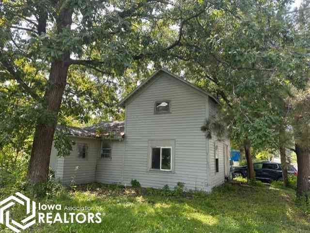 605 N Maple Street, Creston, Iowa image 3