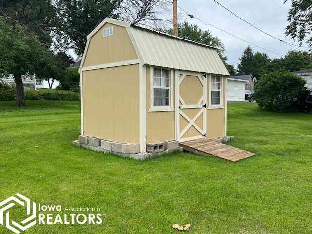 403 Lone Mountain Avenue, Bedford, Iowa image 5