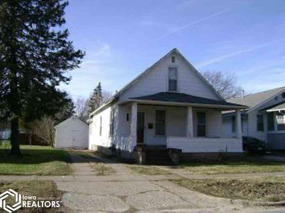 1311 S Garfield Avenue, Burlington, Iowa image 1