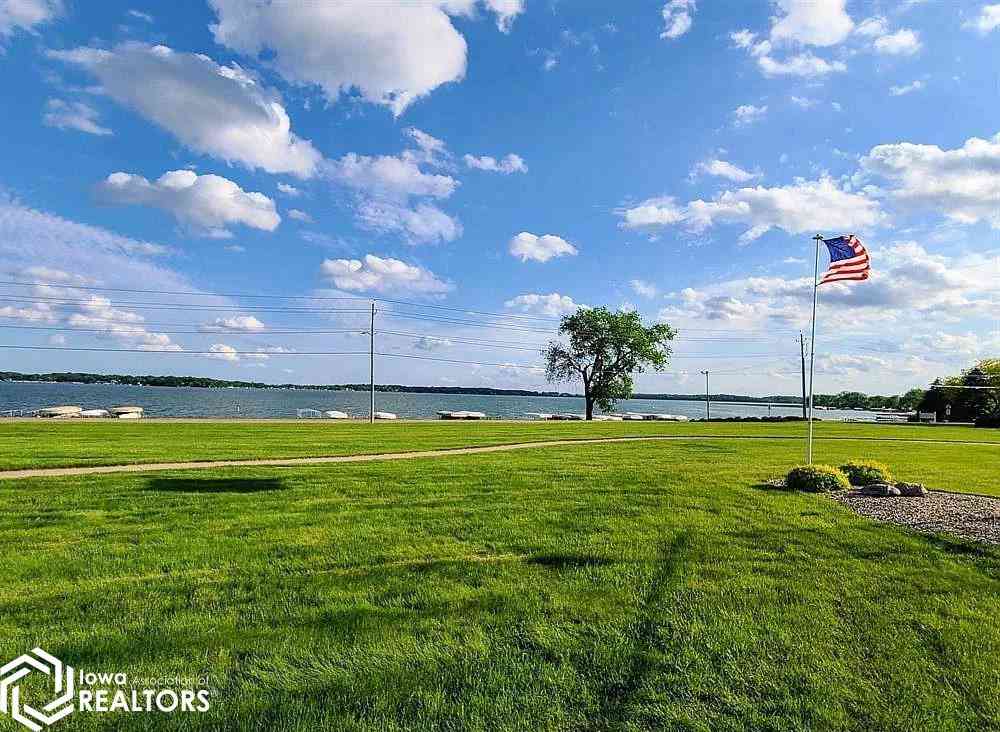 3714 N Shore Drive #BLVD D, UNIT 201A, Clear Lake, Iowa image 22