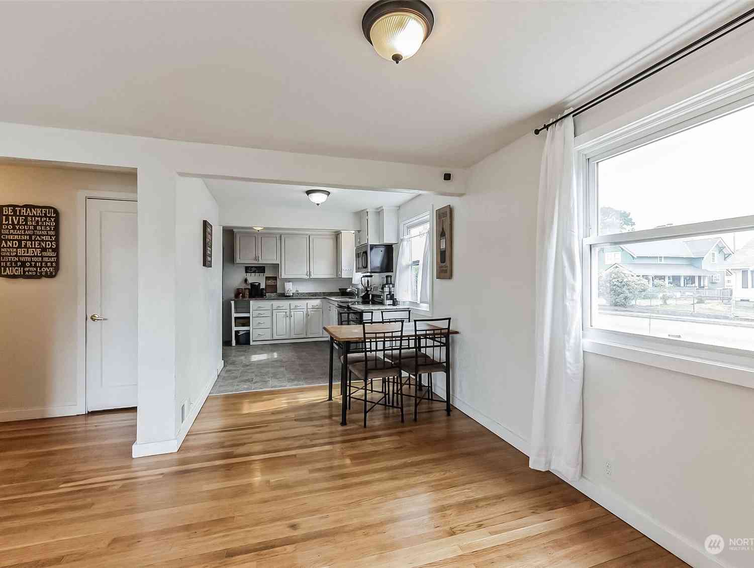 2620 S 56th Street, Tacoma, Washington image 2