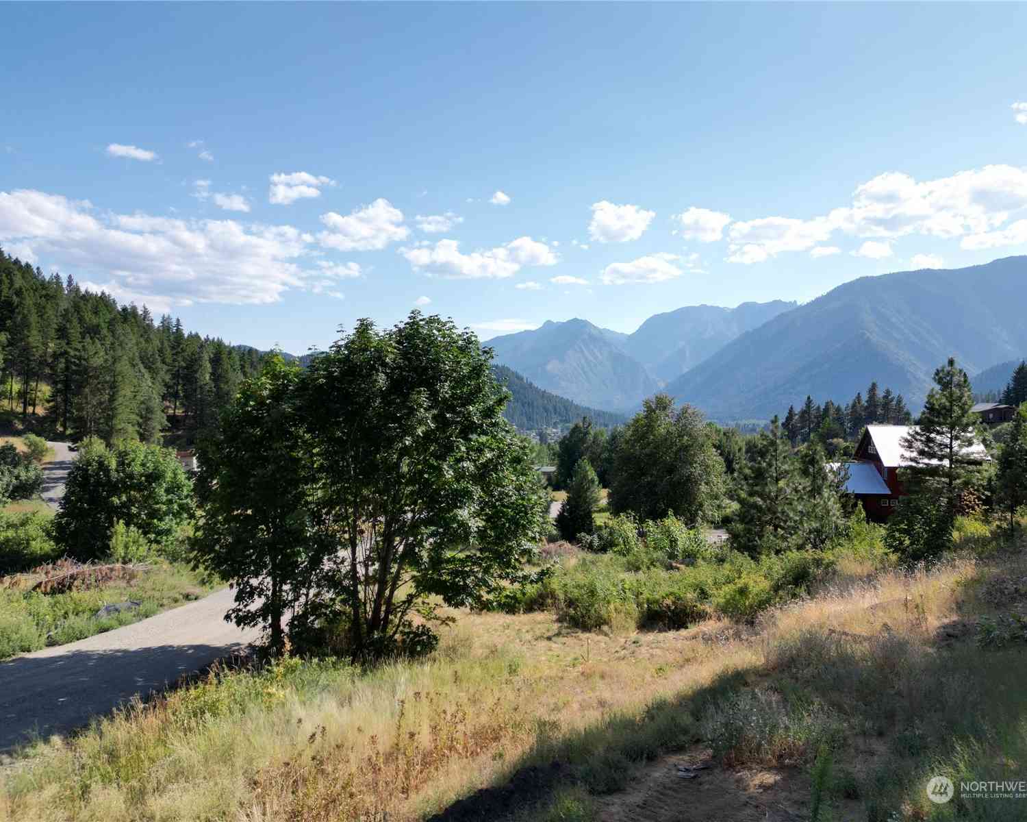 10690 Fox Road, Leavenworth, Washington image 12