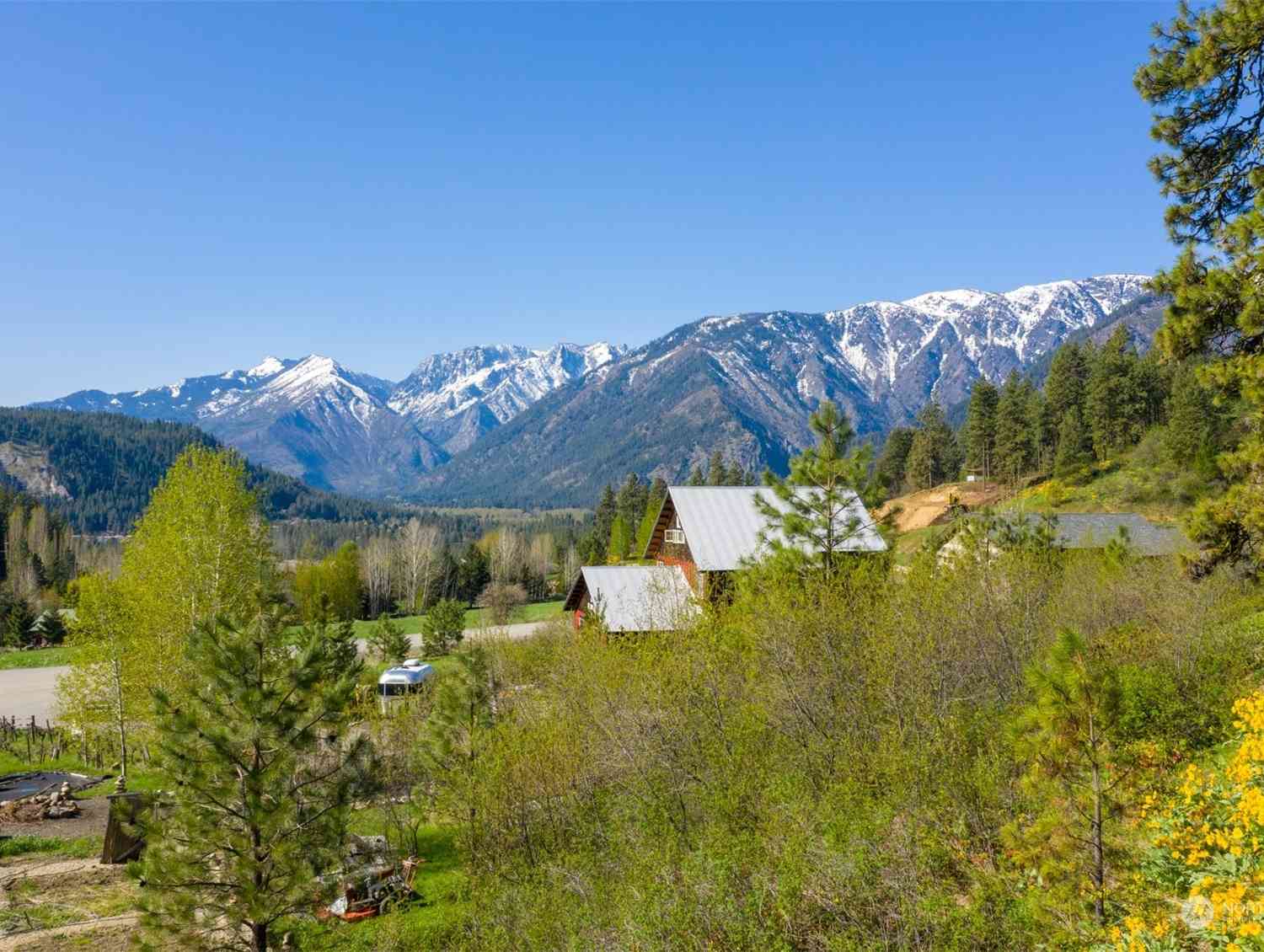 10690 Fox Road, Leavenworth, Washington image 2